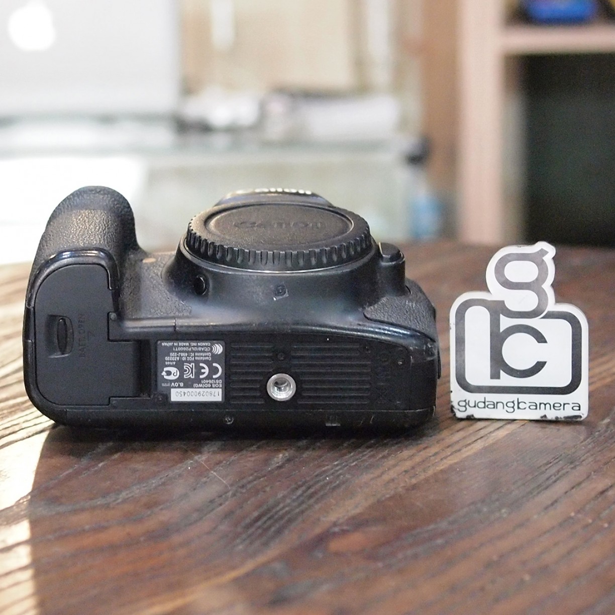 CANON EOS 6D BODY ONLY - GOOD CONDITION - 0450
